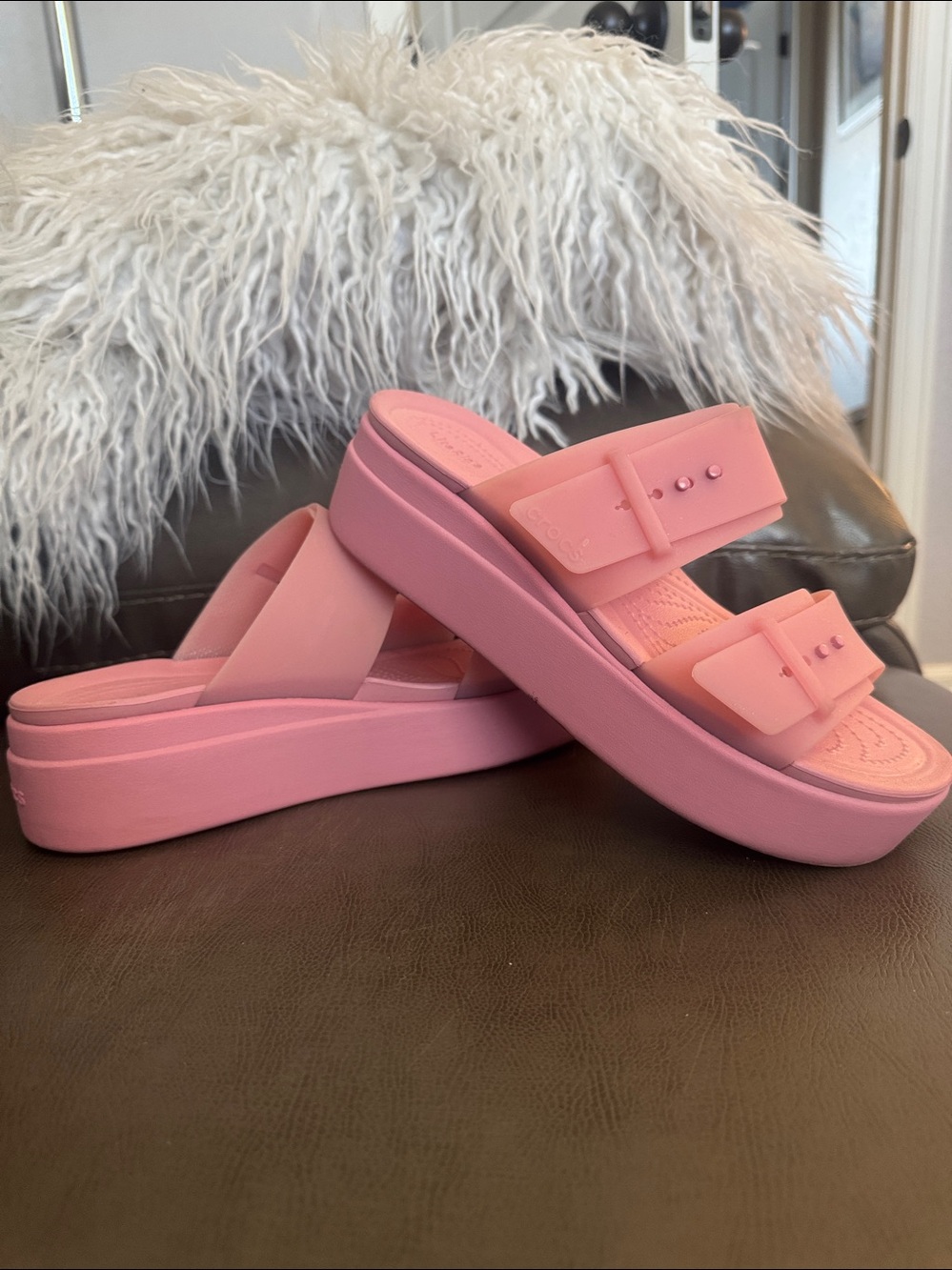 CROCS Brooklyn Women's Pink Platform Slide Sandals with Dual Straps SZ 8 - Picture 2 of 6